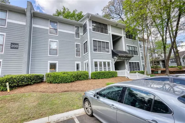 Atlanta, GA 30324,211 Summit North DR NE #211