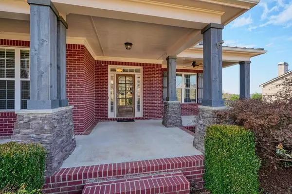 Woodstock, GA 30188,318 Heritage Overlook