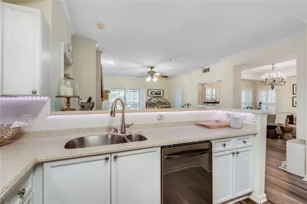 Atlanta, GA 30324,3275 Lenox RD NE #108