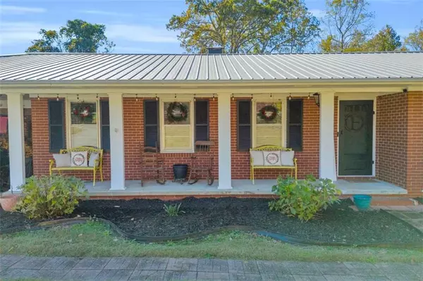 Toccoa, GA 30577,97 Hillside DR