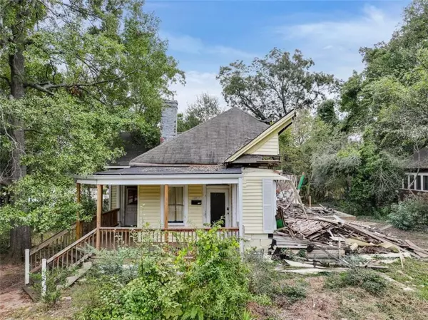 Atlanta, GA 30310,1422 Athens AVE