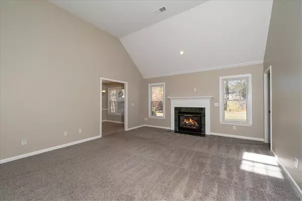 Cartersville, GA 30120,39 Thoroughbred LN