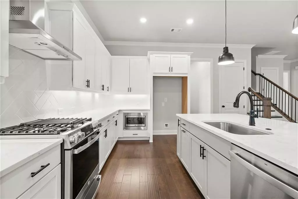 Cumming, GA 30040,649 Summitt Hill WAY