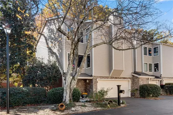 Sandy Springs, GA 30328,54 Basswood CIR