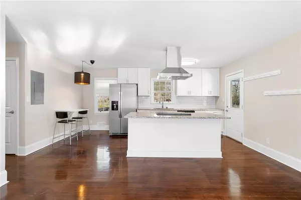 Smyrna, GA 30082,169 Hurt DR SE