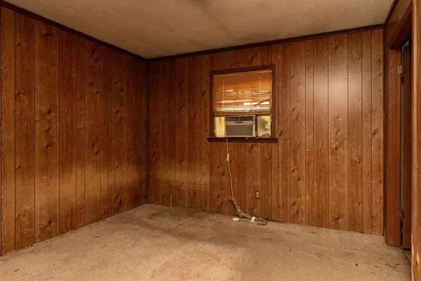 Griffin, GA 30223,107 Oakwood CIR