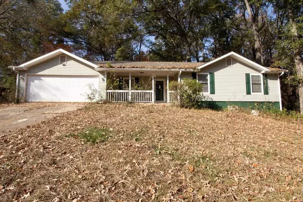 126 Wildwood RD, Stockbridge, GA 30281