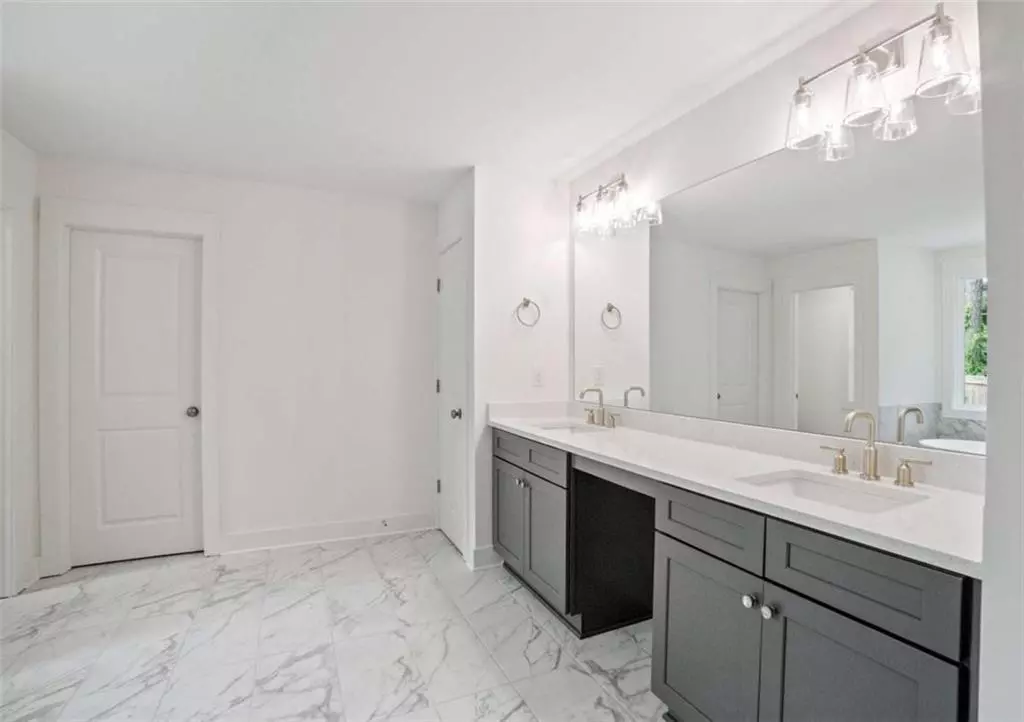 Decatur, GA 30034,2432 Whites Ridge