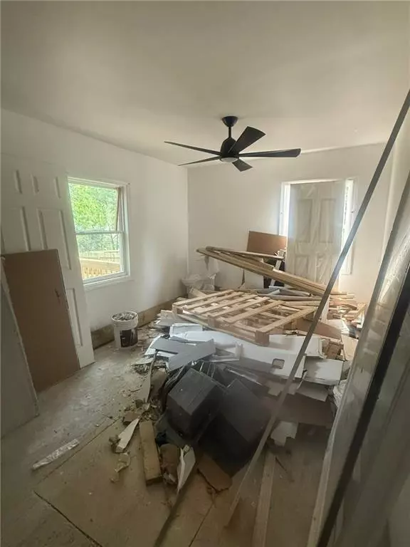 Conyers, GA 30012,1551 Broad ST NE