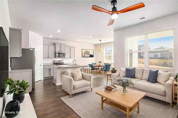 Hoschton, GA 30548,10 Rainy CT