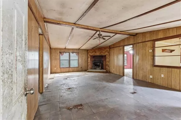 Acworth, GA 30102,5186 W Holiday CT SE