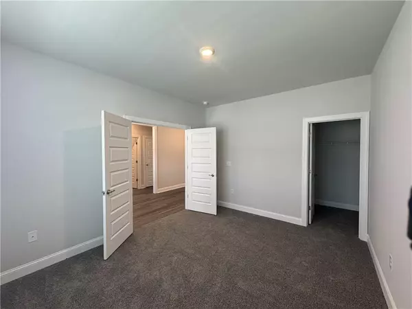 Douglasville, GA 30135,5381 Tuscany DR