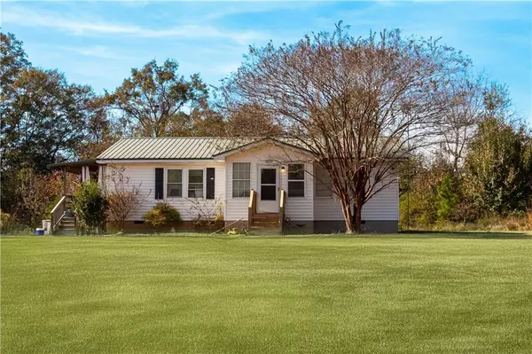 157 Wells RD, Jenkinsburg, GA 30234