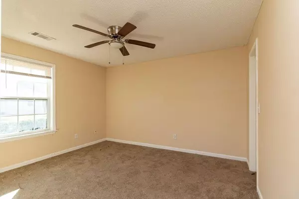 Griffin, GA 30224,1701 Summerwoods LN