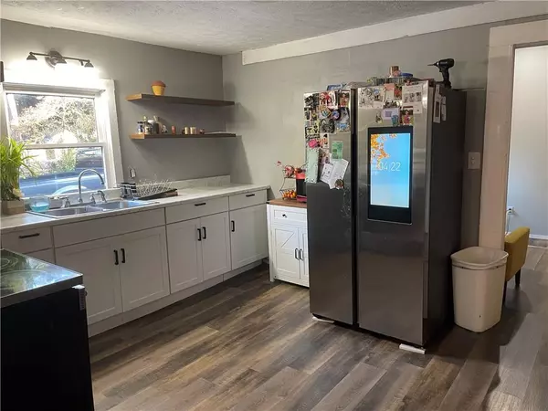 Oxford, GA 30054,108 E Wade ST