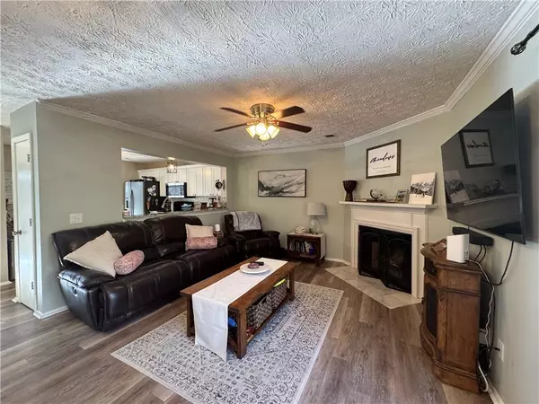 Sandy Springs, GA 30350,2104 Queen Anne CT