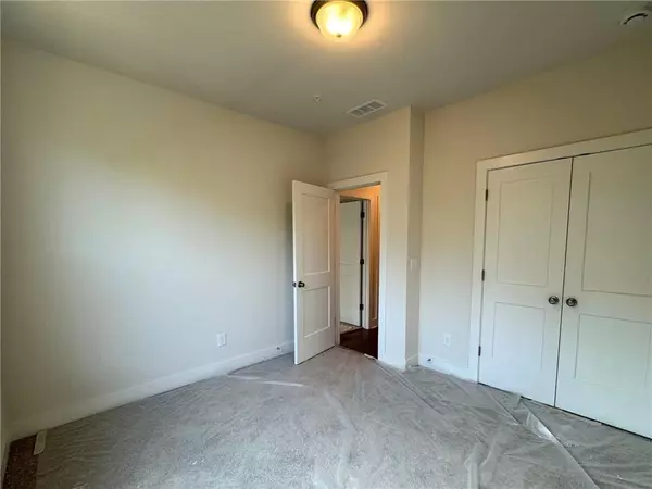 Alpharetta, GA 30009,635 Firefly CIR #35