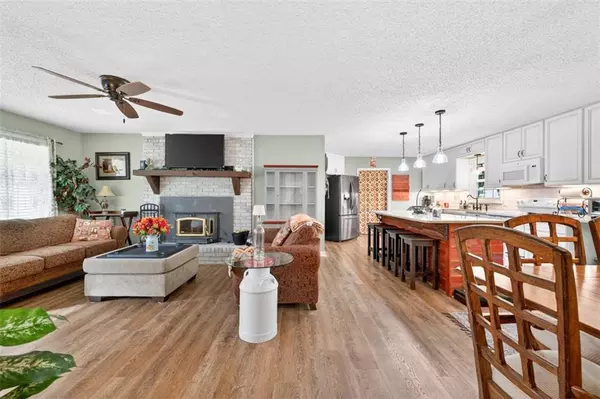 Flowery Branch, GA 30542,5867 Meadow View LN