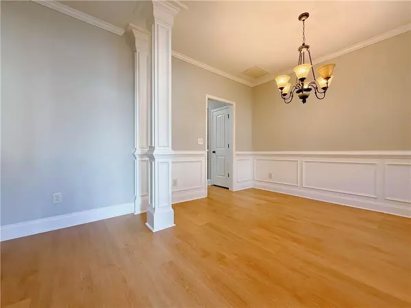 Canton, GA 30115,636 Royal Crest CT