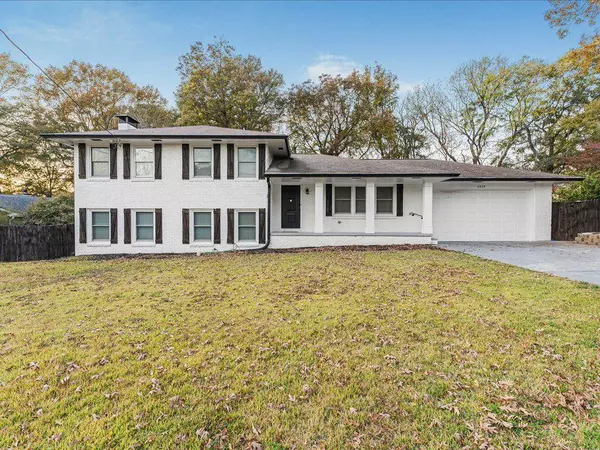 2409 Powers Ferry DR SE, Marietta, GA 30067