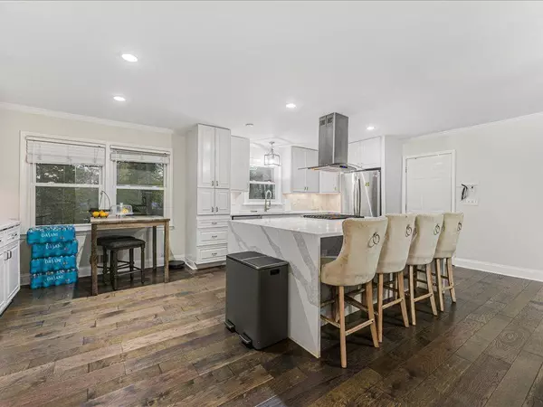 Marietta, GA 30067,2409 Powers Ferry DR SE