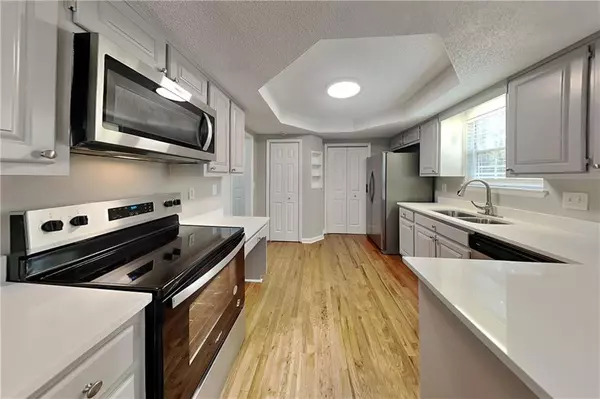 Roswell, GA 30075,4902 Sturbridge CRES NE