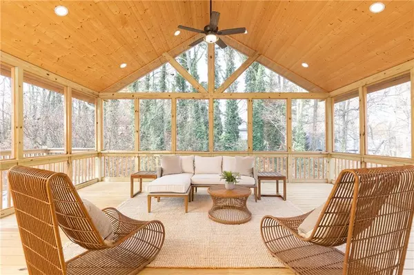 Acworth, GA 30102,806 Moonlit LN NW