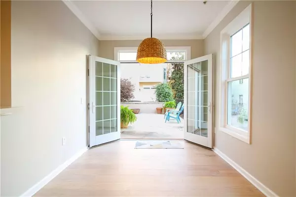 Decatur, GA 30030,225 E Ponce De Leon AVE #325