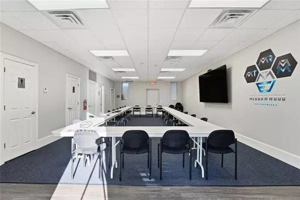 Woodstock, GA 30188,1600 River Park BLVD #104