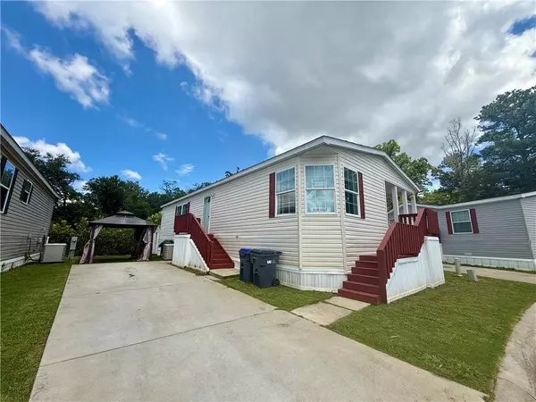 51 E Cardinal LN, Lawrenceville, GA 30044