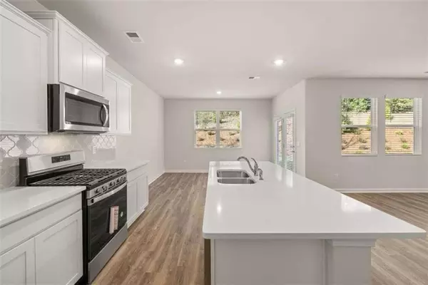 Newnan, GA 30265,201 Lauritsen WAY