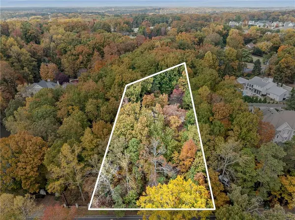 5685 Glen Errol RD NW, Atlanta, GA 30327