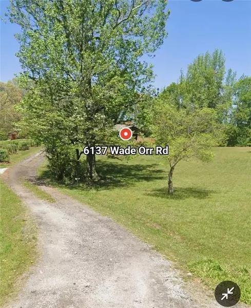 6137 Wade Orr RD, Flowery Branch, GA 30542