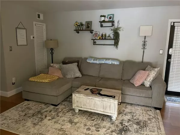 Atlanta, GA 30342,4345 Chastain WALK NE #45