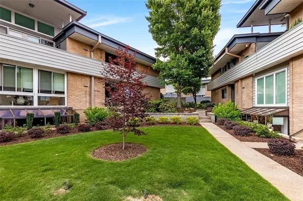 4345 Chastain WALK NE #45, Atlanta, GA 30342