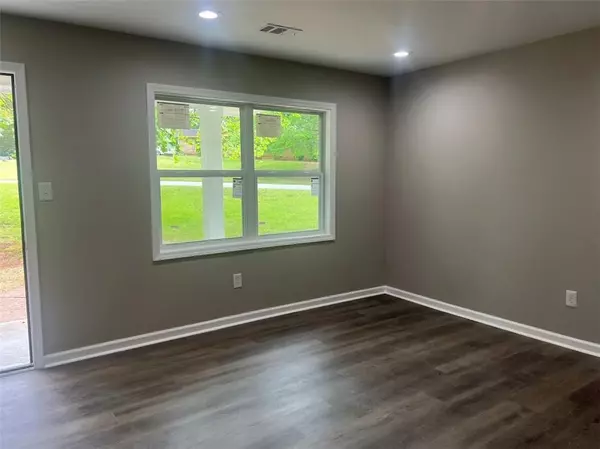 Lithia Springs, GA 30122,1996 CHESTNUT LOG DR