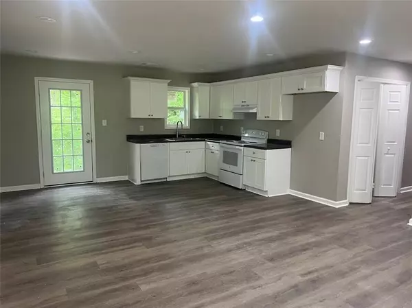 Lithia Springs, GA 30122,1996 CHESTNUT LOG DR