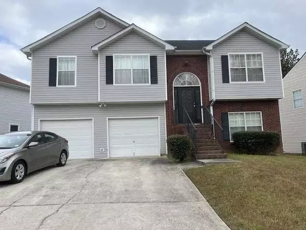 1550 Blossom DR, Atlanta, GA 30349