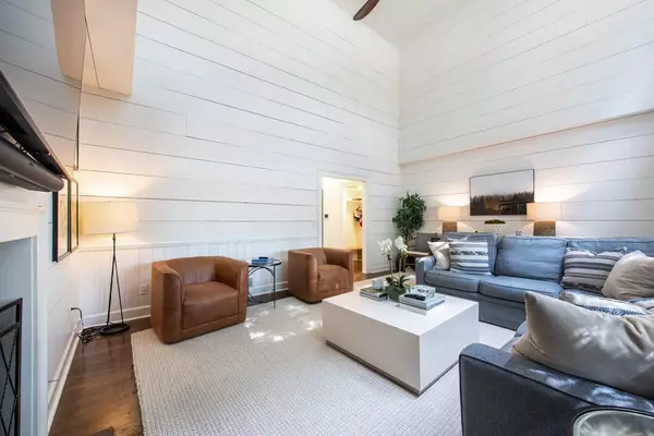 Atlanta, GA 30339,3211 Circle Oaks DR SE