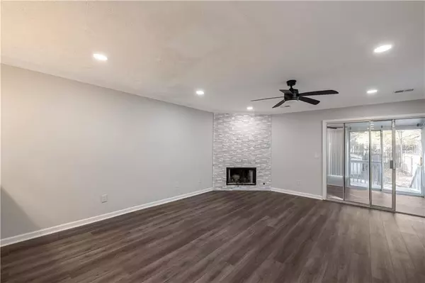 Kennesaw, GA 30144,3517 Kennesaw Station DR NW