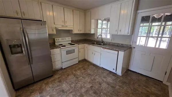 Acworth, GA 30102,1824 Poinsetta DR