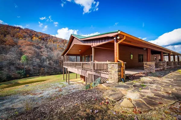 Cherry Log, GA 30522,908 Cashes Valley RD