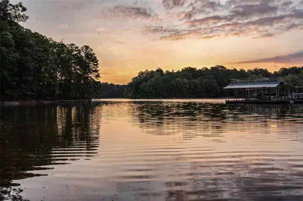 Flowery Branch, GA 30542,6680 Woodlake DR