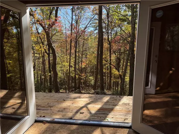 Ellijay, GA 30536,447 Creekview DR