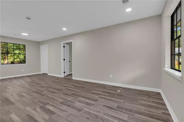 Jonesboro, GA 30238,8949 Raven DR