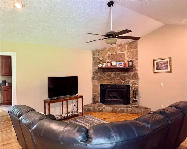 Cleveland, GA 30528,94 Big Jim DR