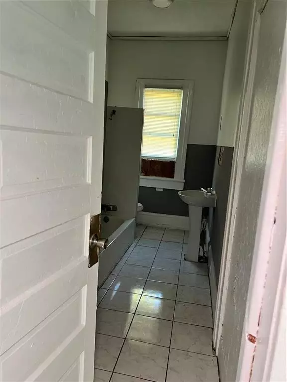 Macon, GA 31206,579 Charles ST