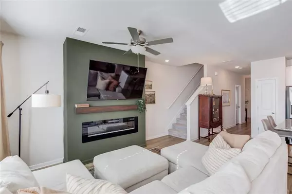 Hoschton, GA 30548,68 REGENT PARK