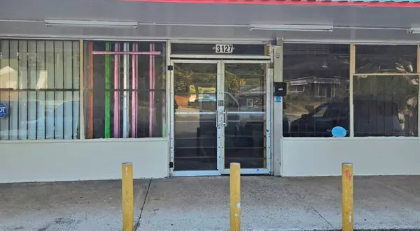 3125 GLENWOOD RD #2, Decatur, GA 30032