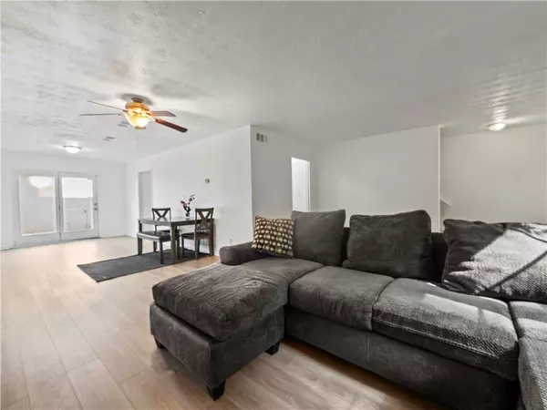 Atlanta, GA 30350,310 Winding River DR #C